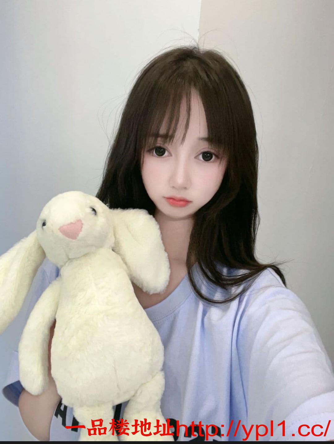 粉嫩鲍鱼蜜桃臀可盐可甜宝贝