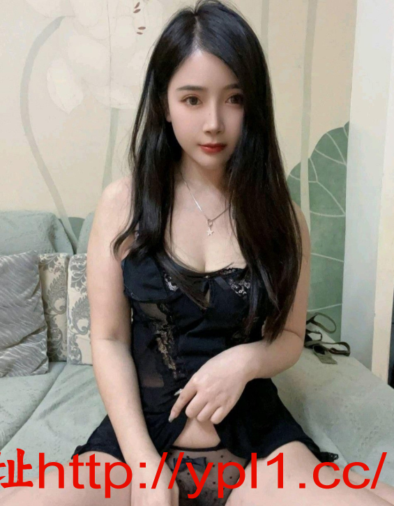 武侯妹妹奶大逼紧服务好很淫荡