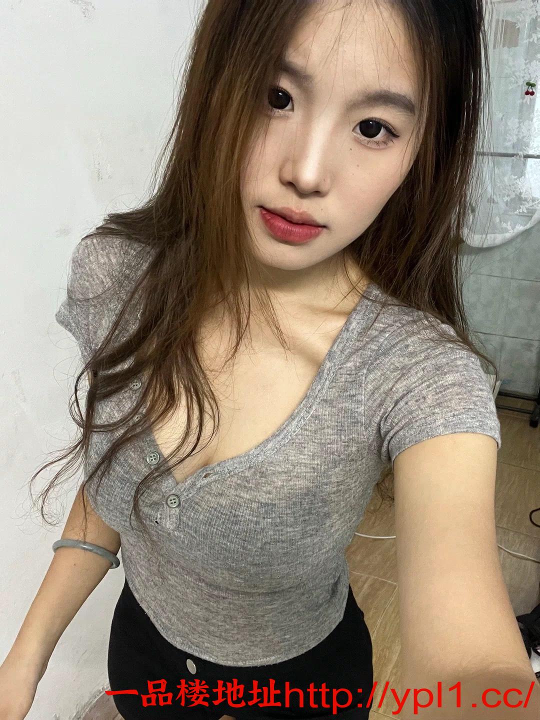 妹子又甜又欲