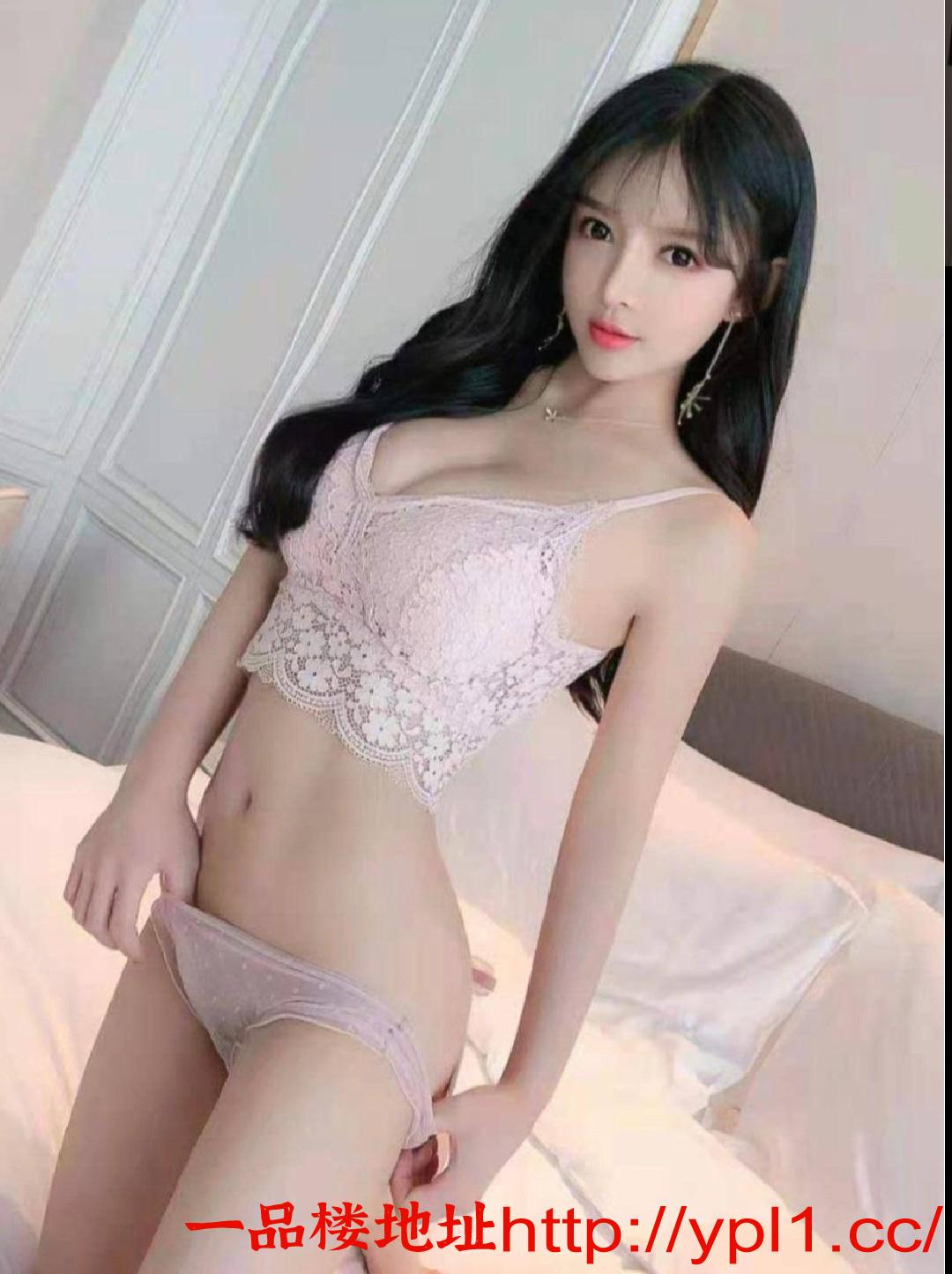 粉嫩学妹