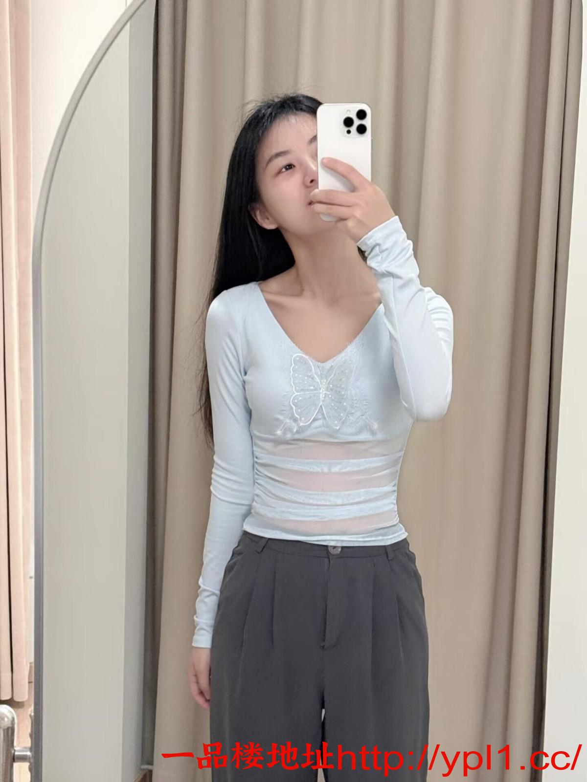 翘屁股骚逼操进去啪啪响（可外出）