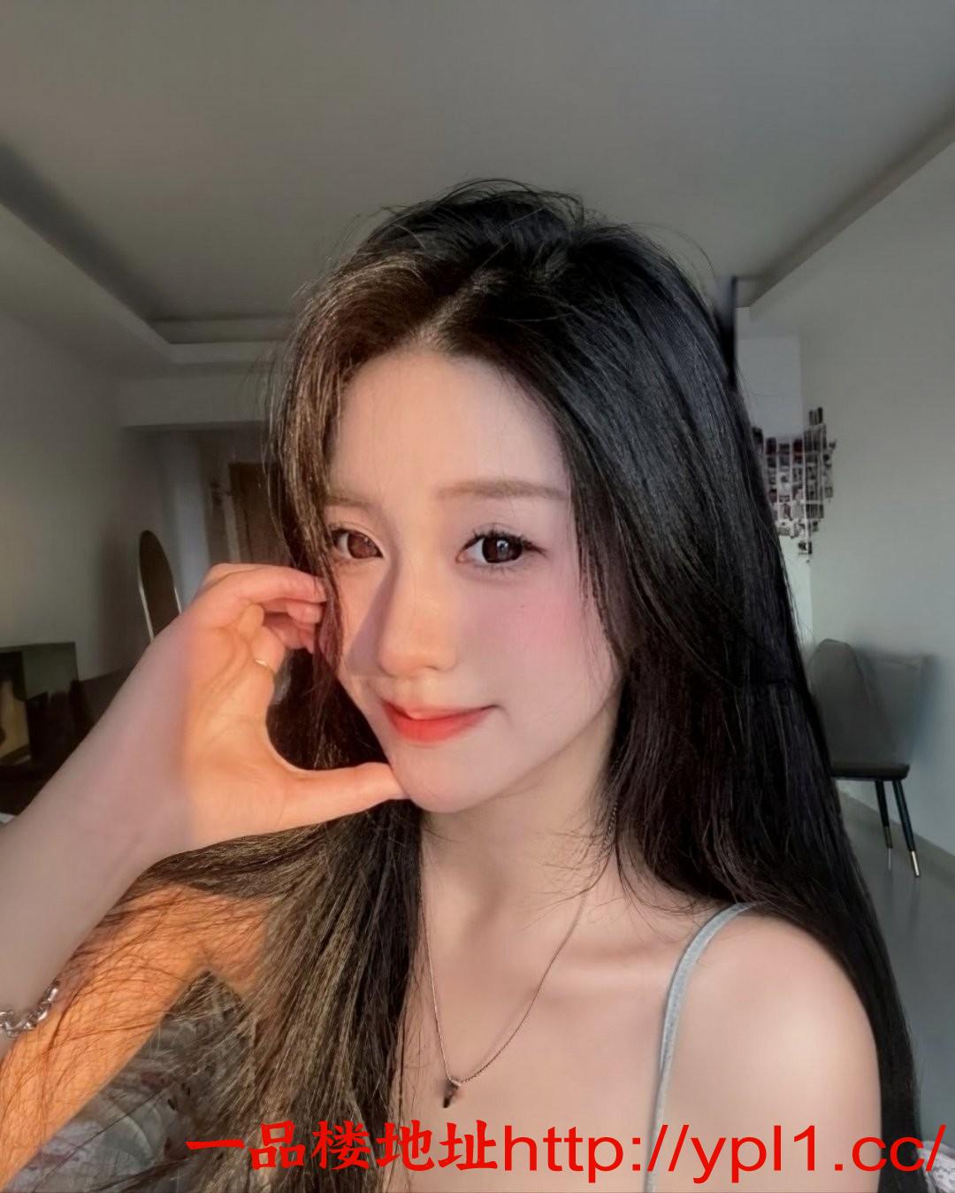 分享在校兼职嫩妹 初恋白虎汁水饱满修长美腿听话乖巧(可上门)